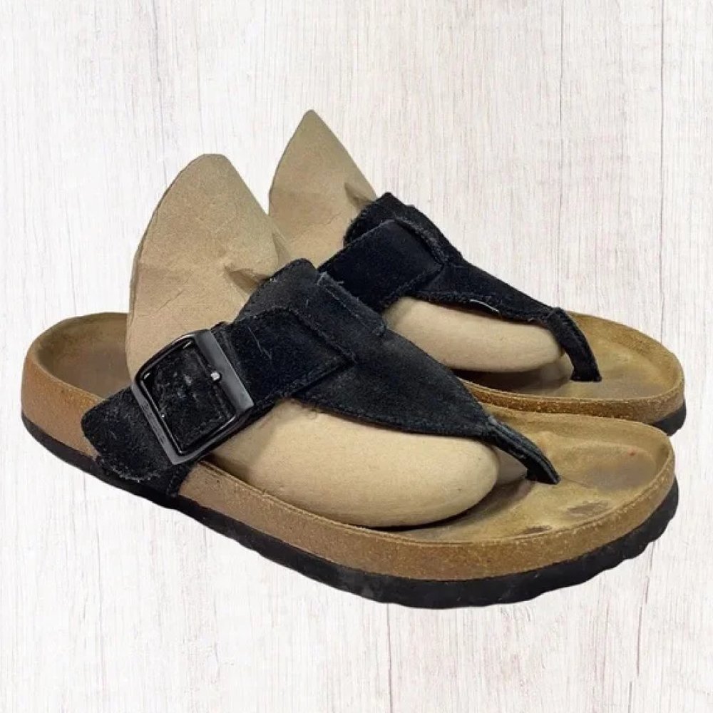 Birkenstock Bertula Black Suede Thong Sandal SZ 8/8.5 (39) Narrow
